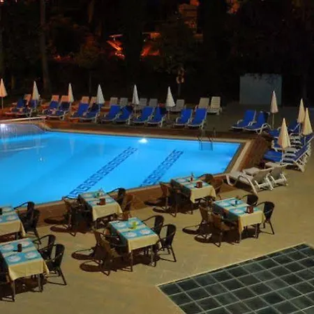 فندق (adults Only) 4*